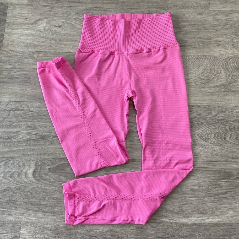 NEW FP Movement Good Karma Leggings in Azalea Size M/L